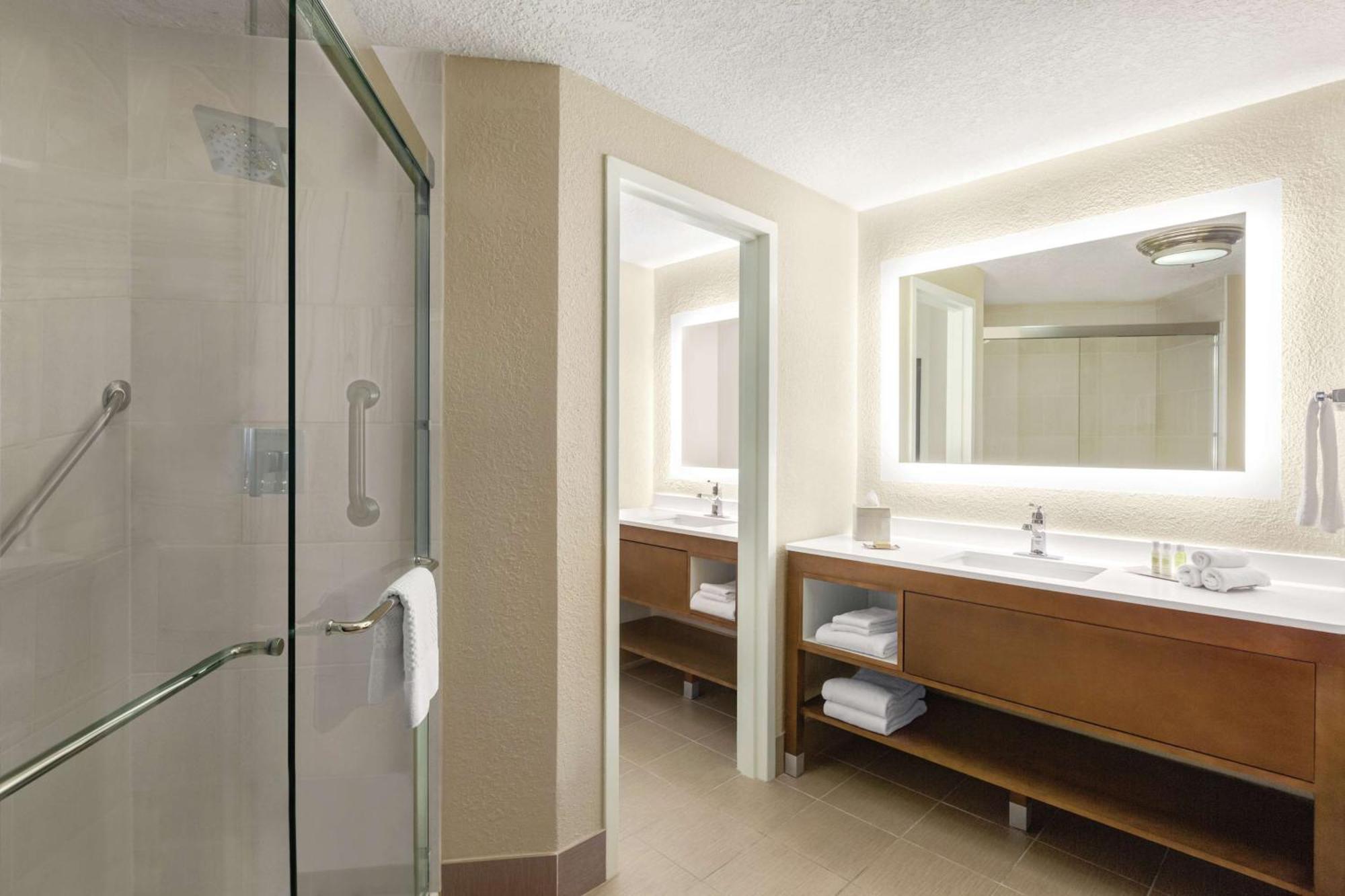 Doubletree By Hilton Orlando Downtown Hotel Ngoại thất bức ảnh
